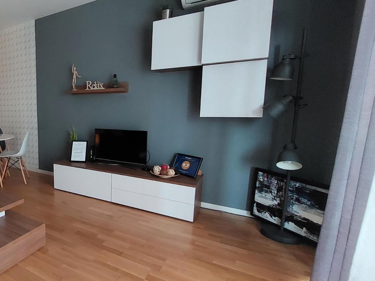 Apartman Urban & 4 Zagreb Buitenkant foto