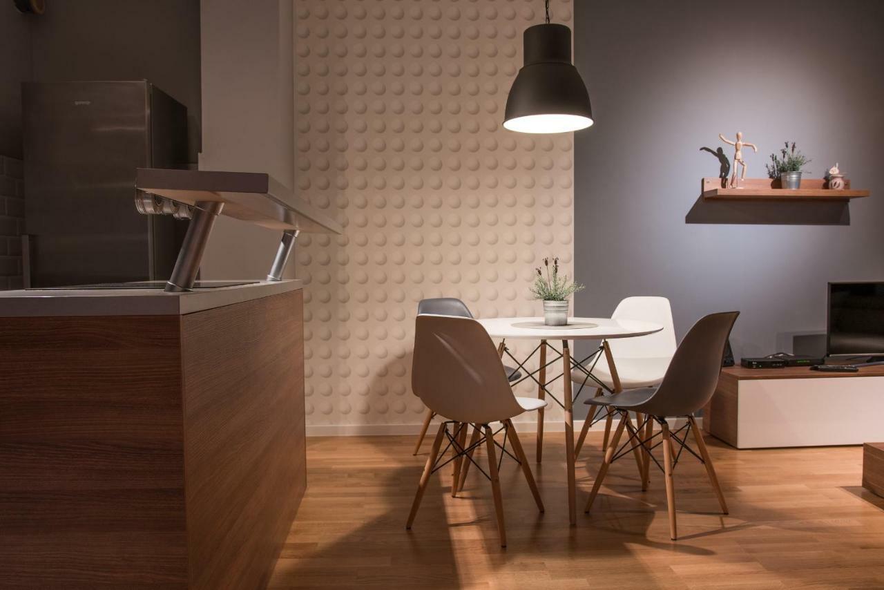Apartman Urban & 4 Zagreb Buitenkant foto